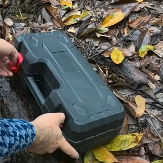 Cordless Electric Chainsaw With  2 Rechargeable Batteries And 3 Chains